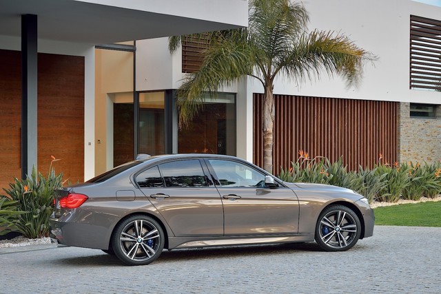 Bmw 3 Series Sedan foto 3