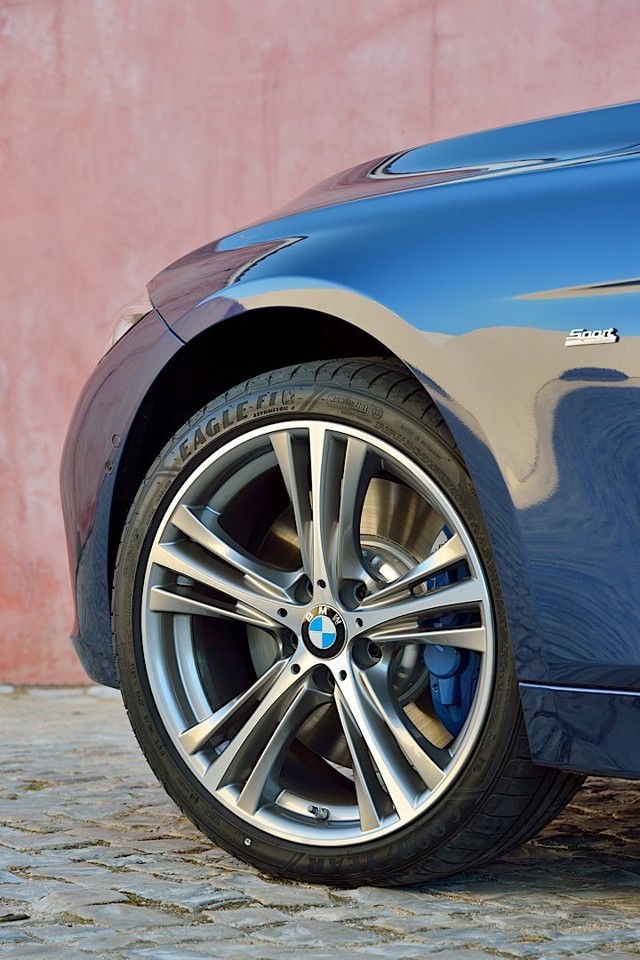 Bmw 3 Series Sedan foto 21