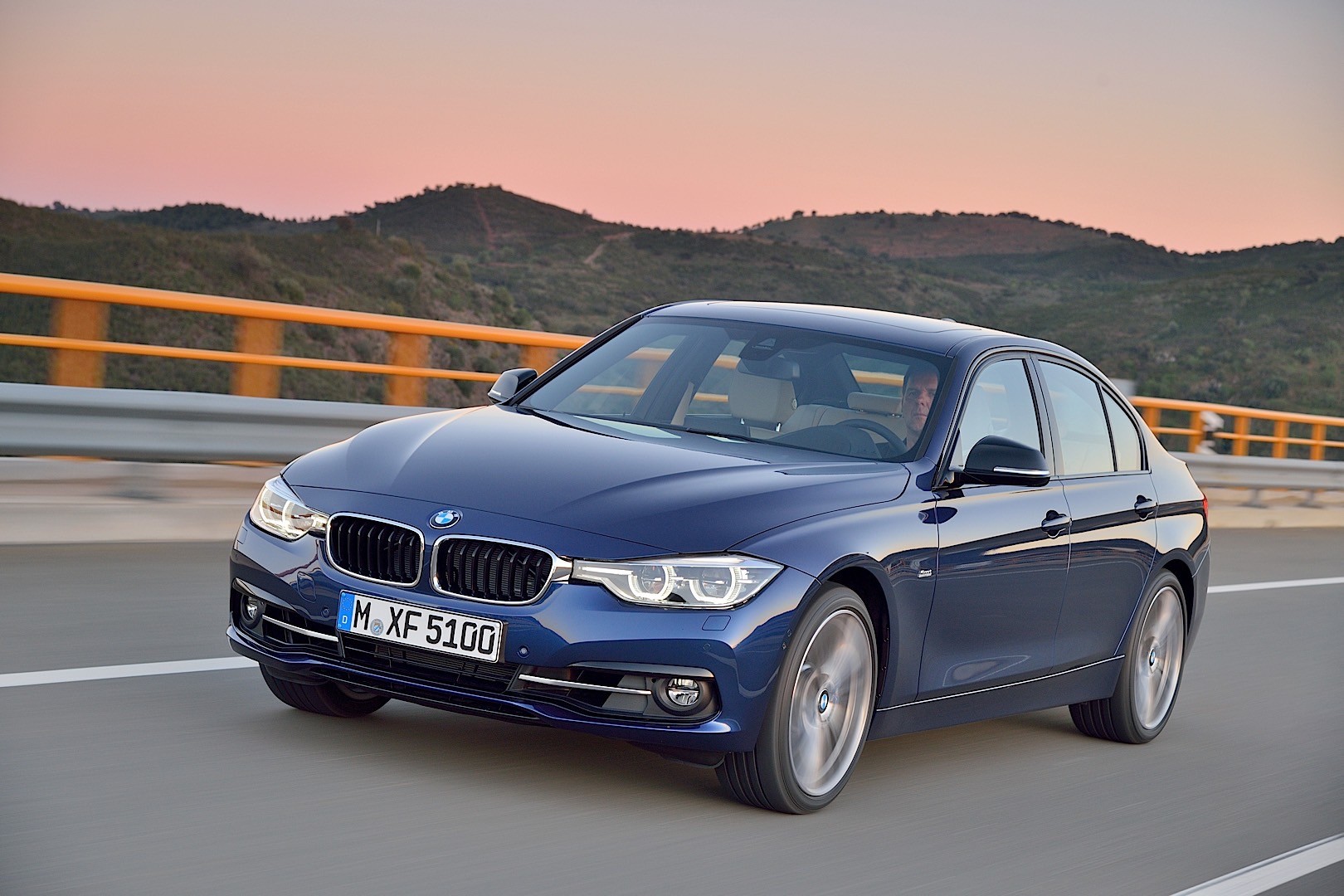 Bmw 3 Series Sedan photo 35