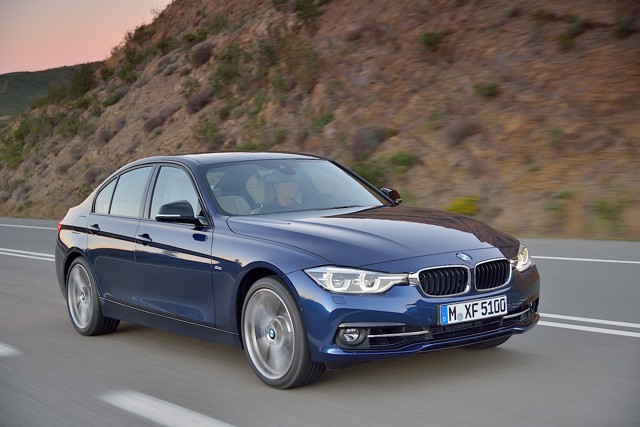 Bmw 3 Series Sedan foto 36