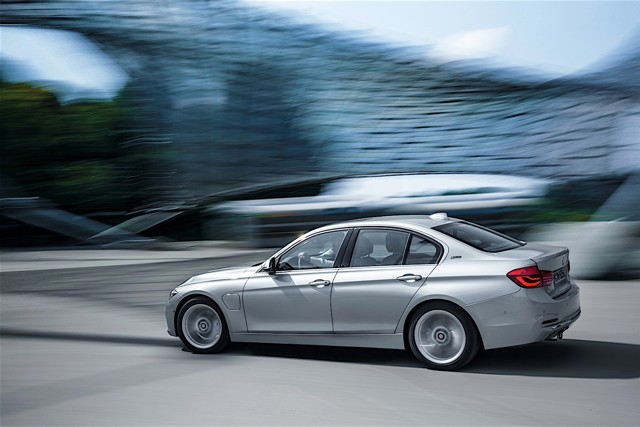 Bmw 3 Series Sedan foto 66