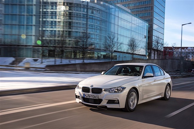 Bmw 3 Series Sedan foto 73