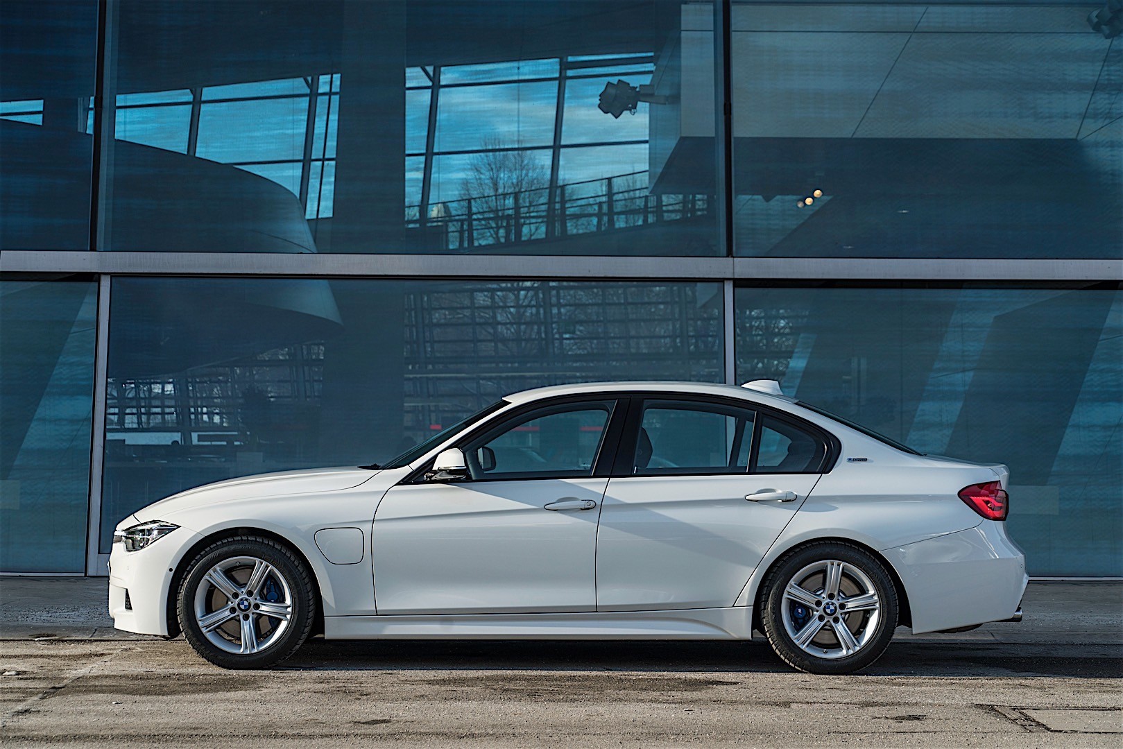 Bmw 3 Series Sedan photo 78