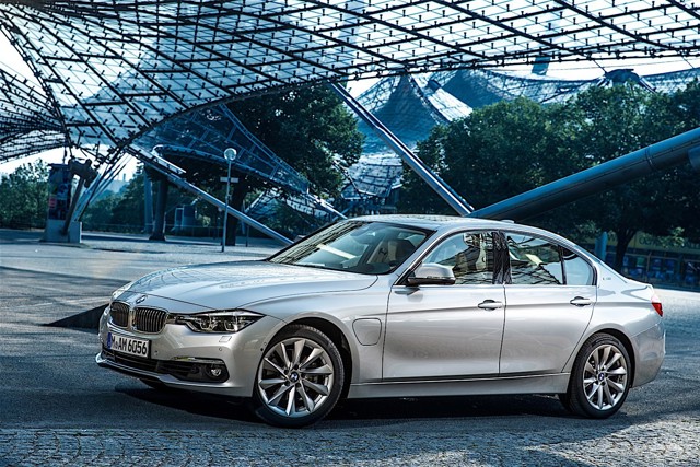 Bmw 3 Series Sedan foto 84