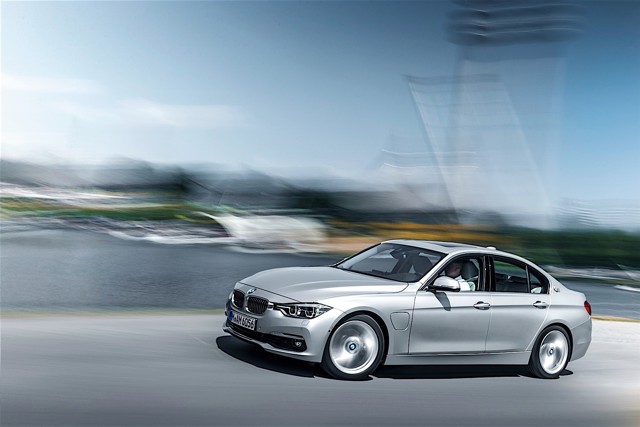 Bmw 3 Series Sedan foto 86