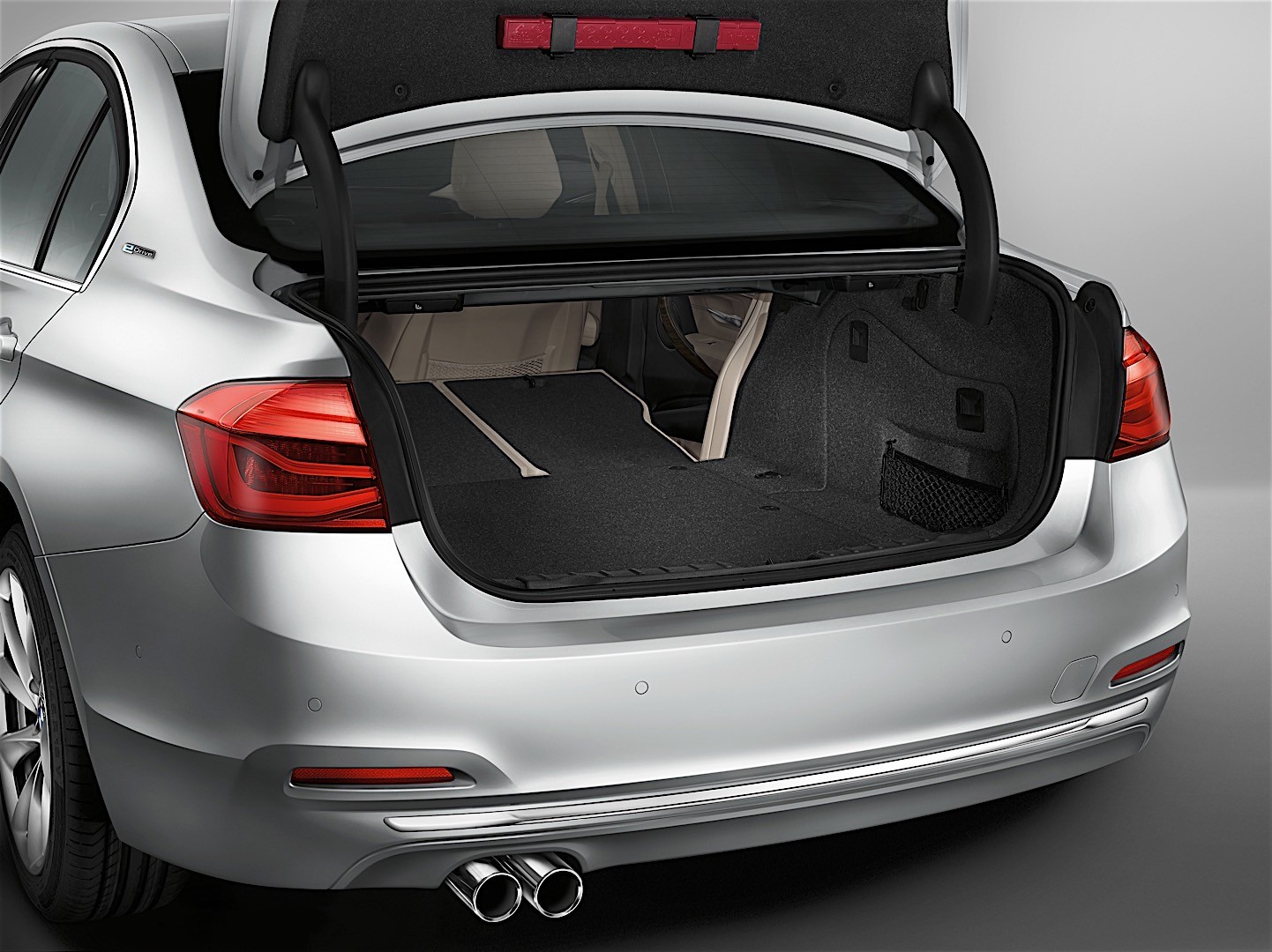 Bmw 3 Series Sedan photo 120