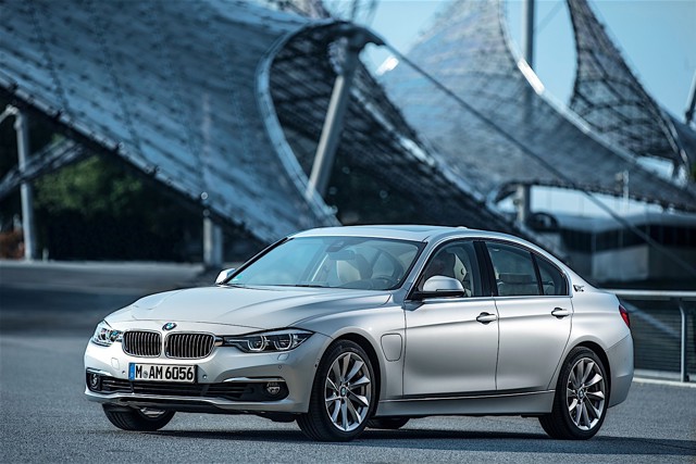 Bmw 3 Series Sedan foto 43