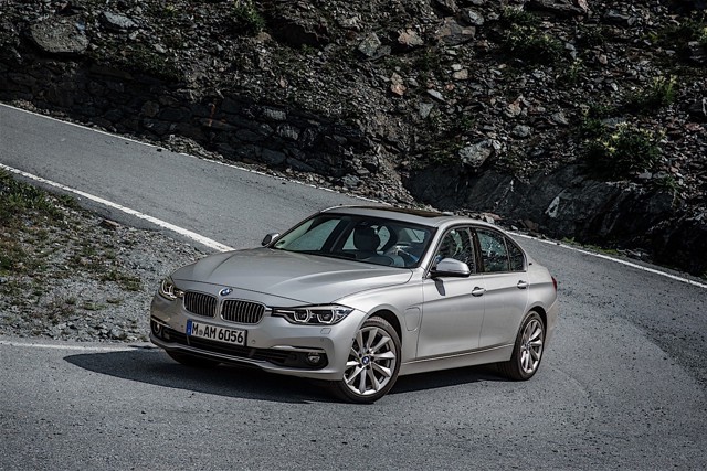 Bmw 3 Series Sedan foto 49