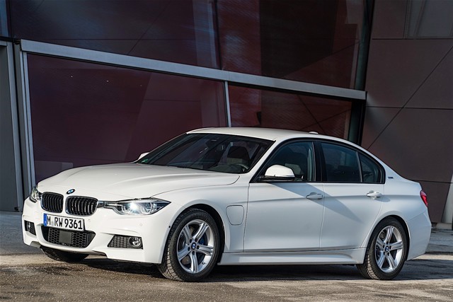Bmw 3 Series Sedan foto 55