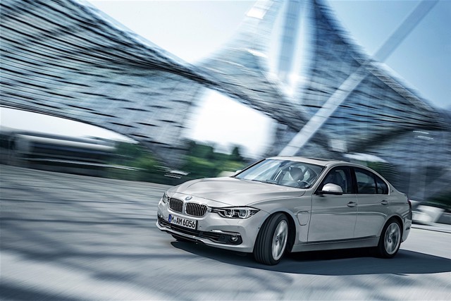 Bmw 3 Series Sedan foto 58