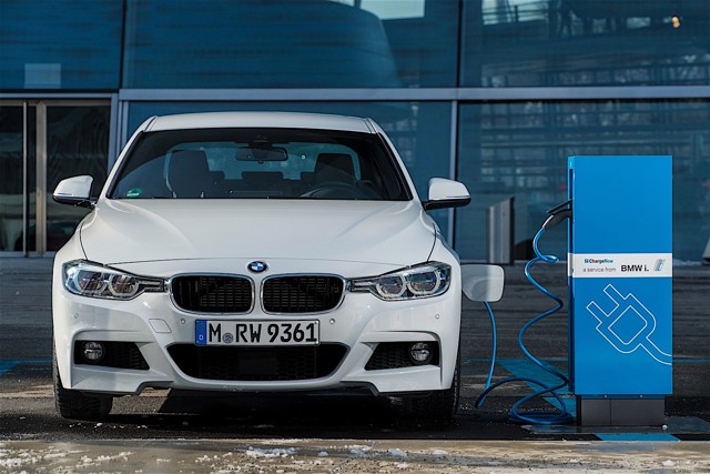 Bmw 3 Series Sedan foto 60