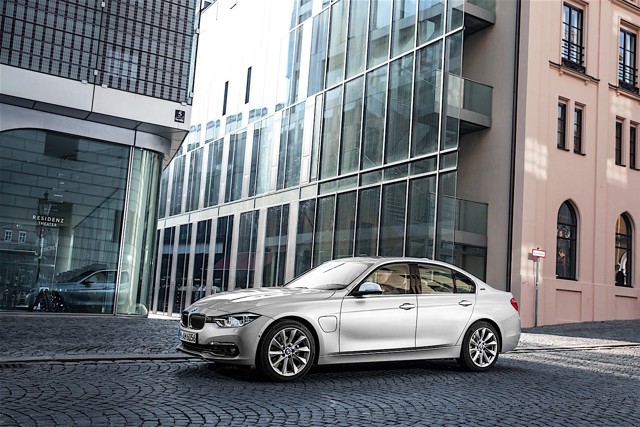 Bmw 3 Series Sedan foto 64