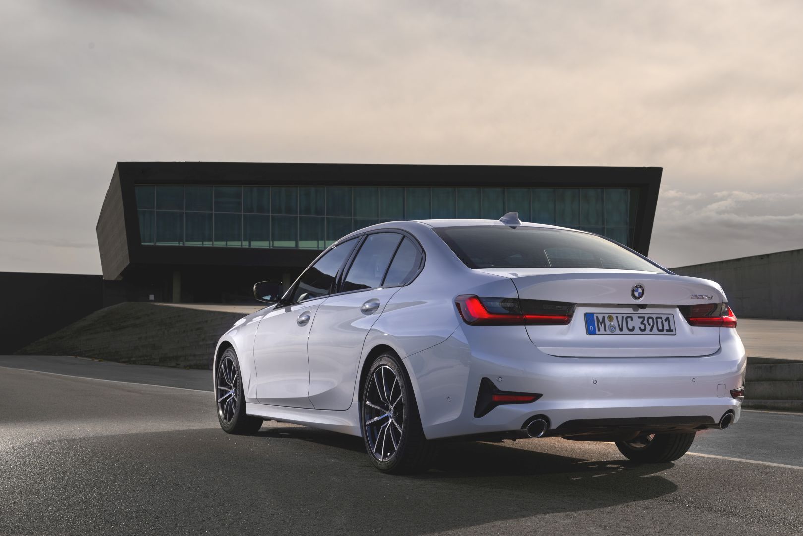 Bmw 3 Series Sedan photo 81