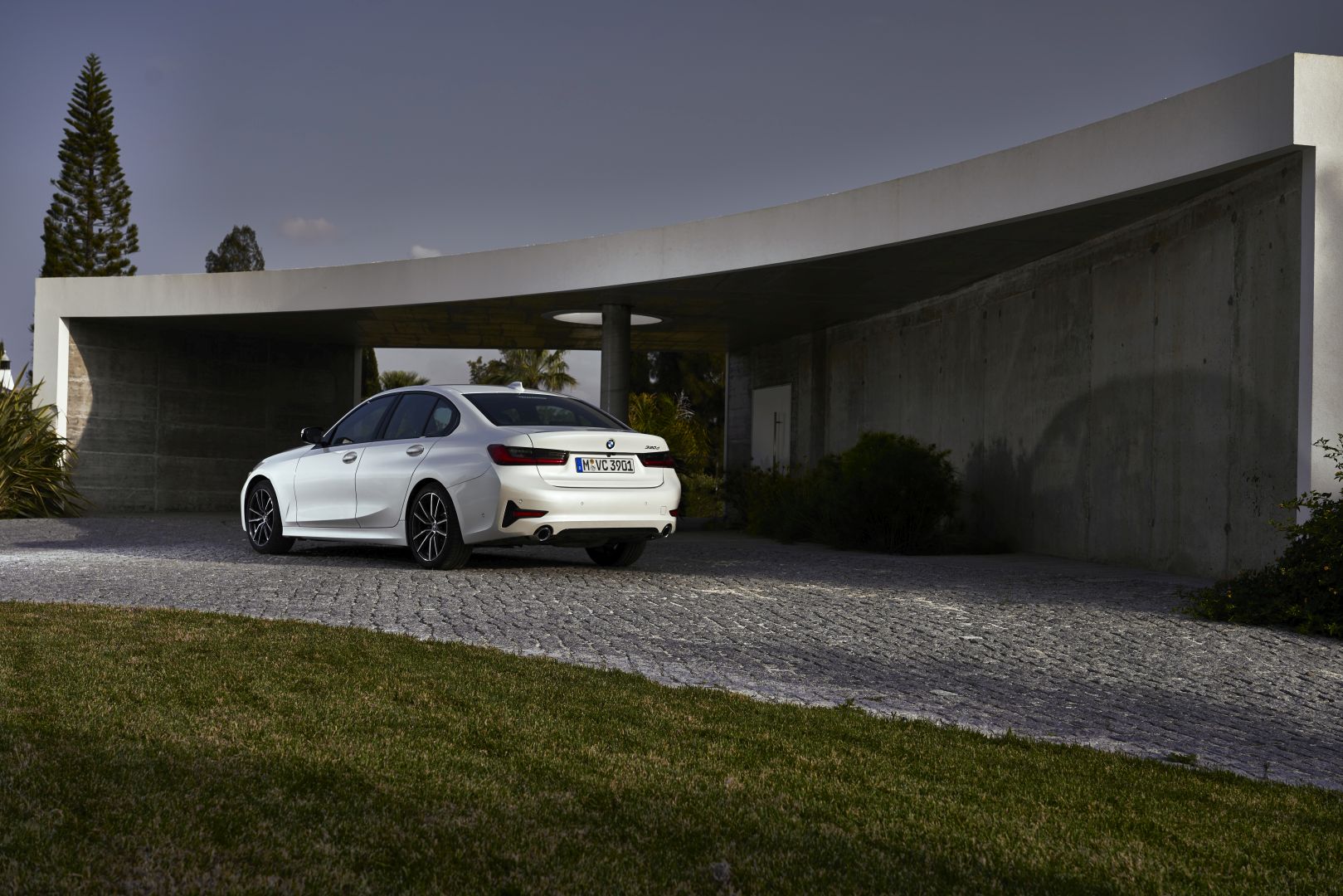 Bmw 3 Series Sedan photo 96