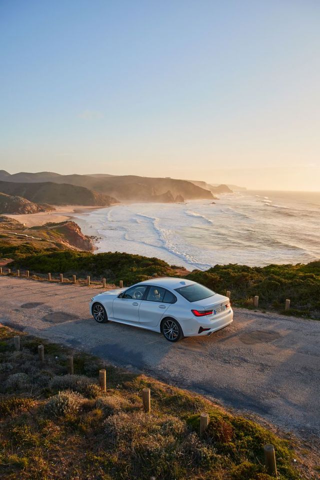 Bmw 3 Series Sedan Foto 102