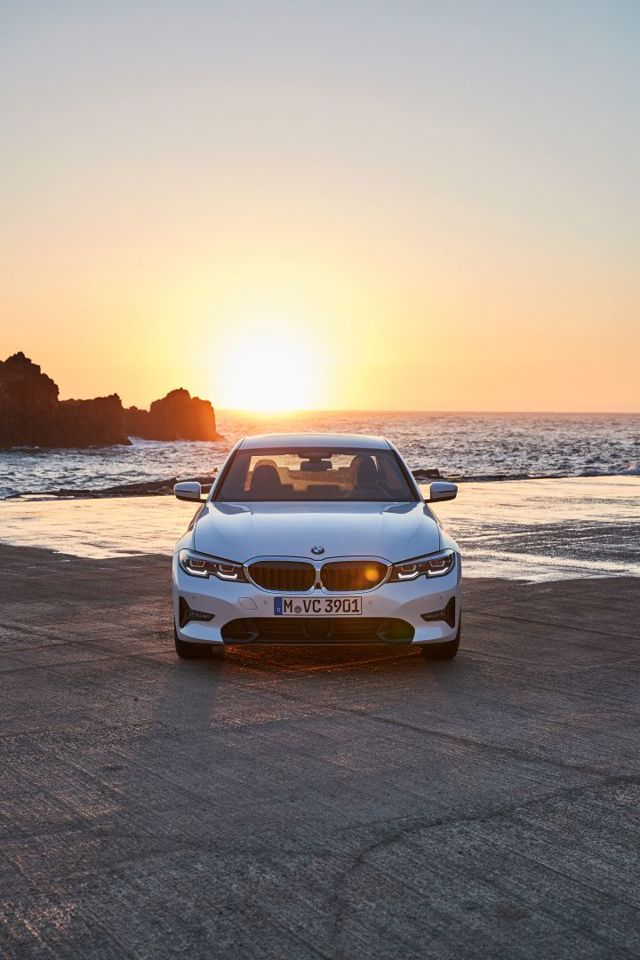 Bmw 3 Series Sedan Foto 110