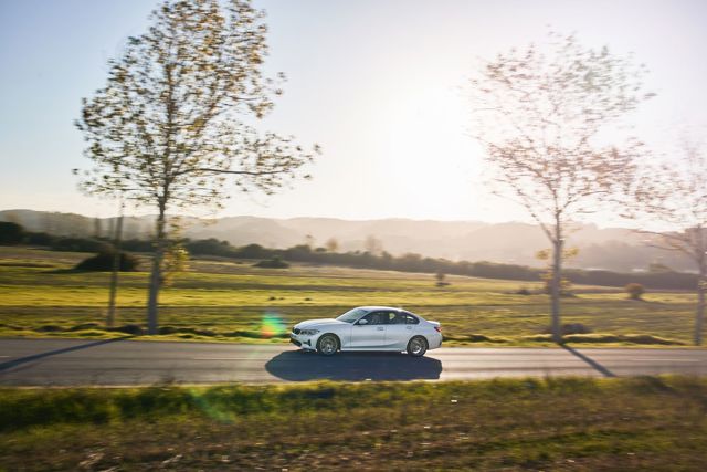 Bmw 3 Series Sedan Foto 111