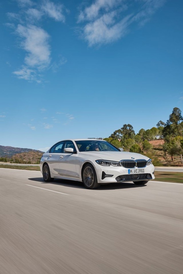 Bmw 3 Series Sedan Foto 117
