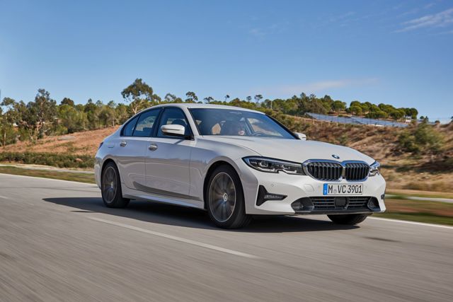 Bmw 3 Series Sedan Foto 118