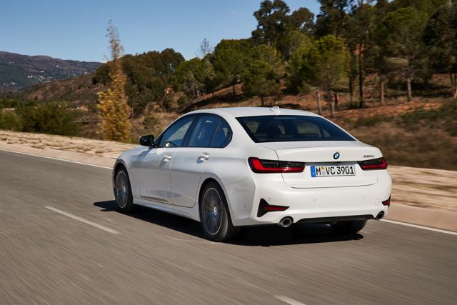 Bmw 3 Series Sedan Foto 119