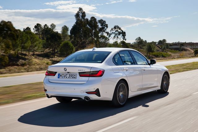Bmw 3 Series Sedan Foto 120