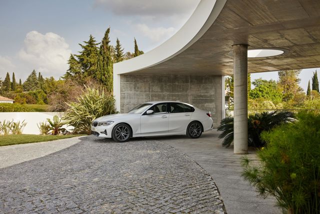 Bmw 3 Series Sedan Foto 125