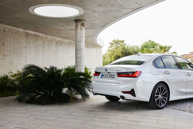 Bmw 3 Series Sedan Foto 126