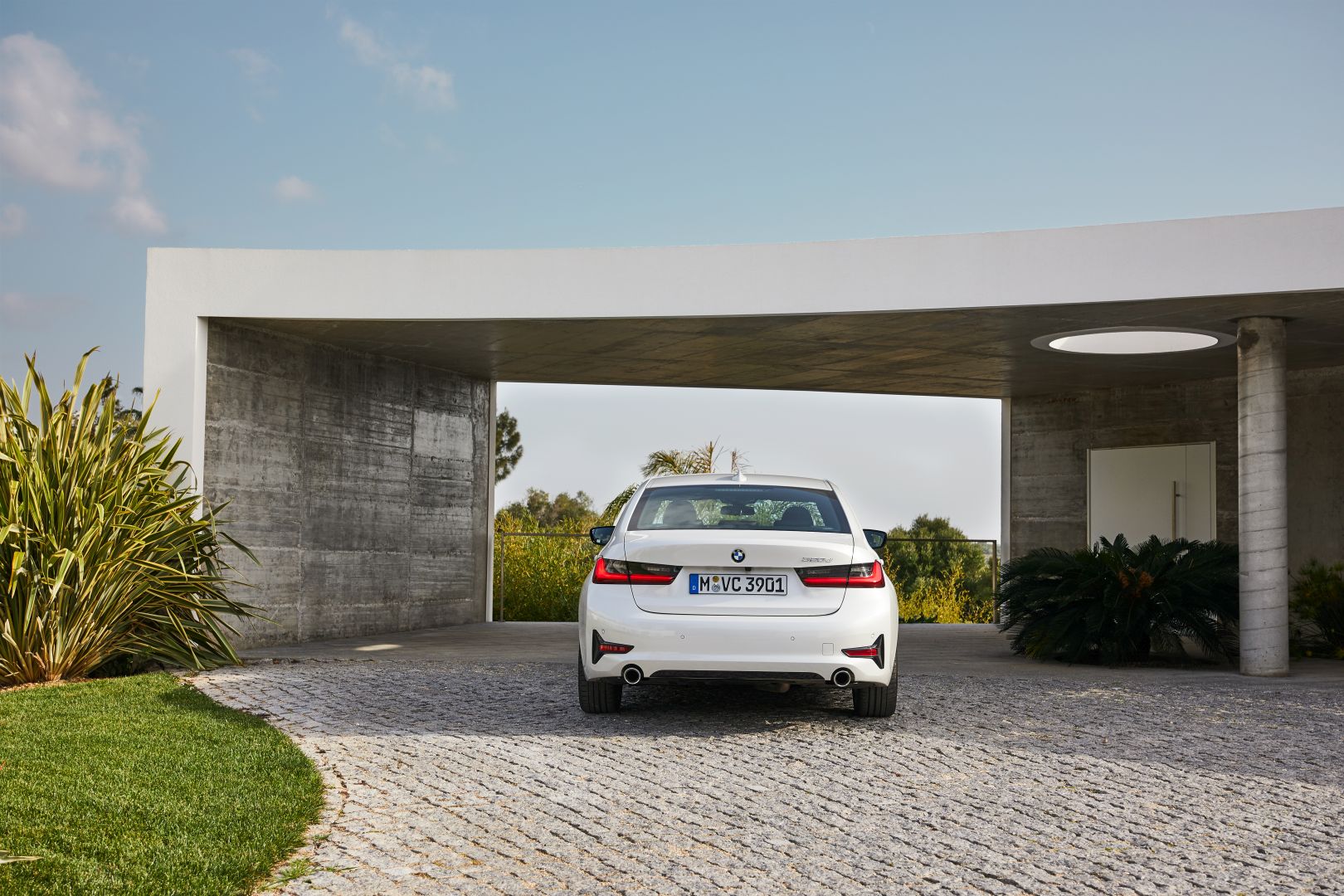 Bmw 3 Series Sedan photo 128