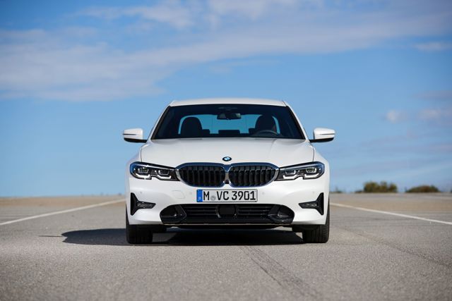 Bmw 3 Series Sedan Foto 135