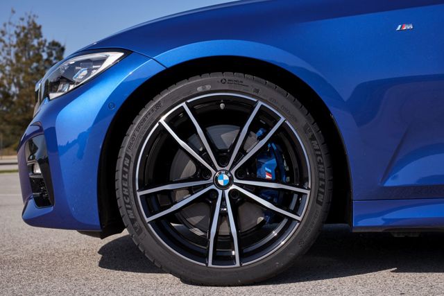 Bmw 3 Series Sedan Foto 154