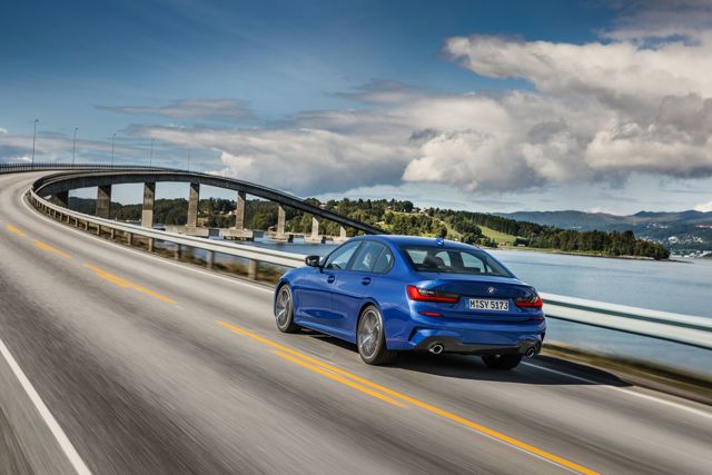 Bmw 3 Series Sedan Foto 49