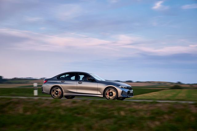 Bmw 3 Series Sedan Foto 159
