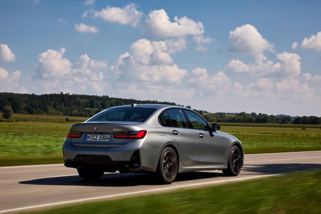 Bmw 3 Series Sedan Foto 166