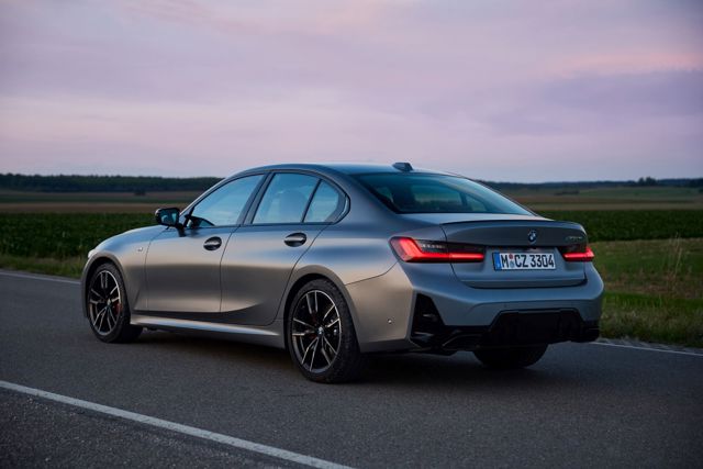 Bmw 3 Series Sedan Foto 170