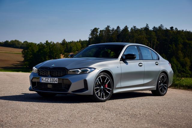 Bmw 3 Series Sedan Foto 175