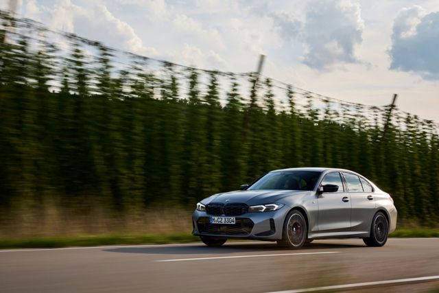 Bmw 3 Series Sedan Foto 176
