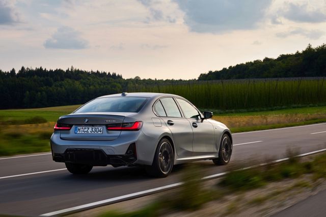 Bmw 3 Series Sedan Foto 196