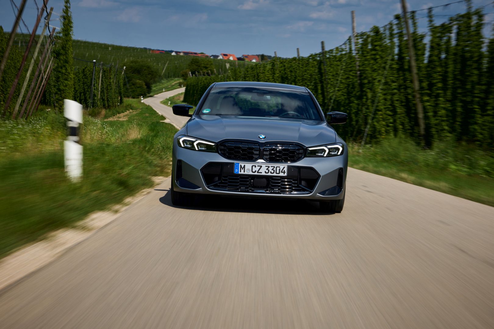 Bmw 3 Series Sedan photo 210