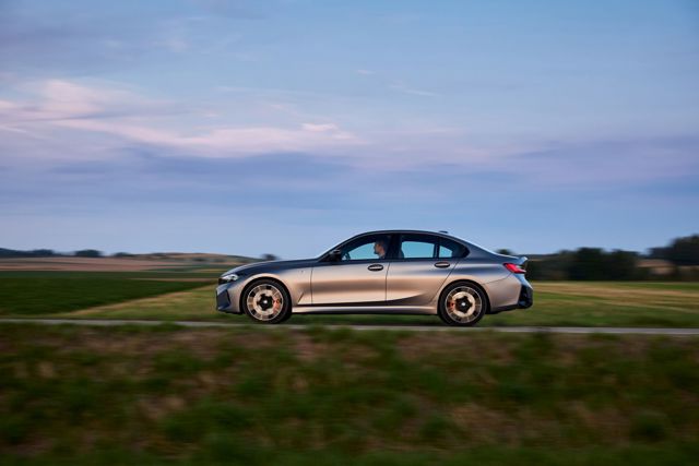 Bmw 3 Series Sedan Foto 212