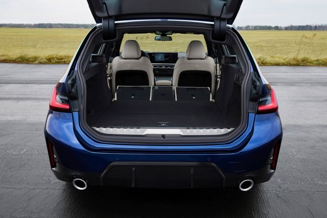 Bmw 3 Series Touring photo 100