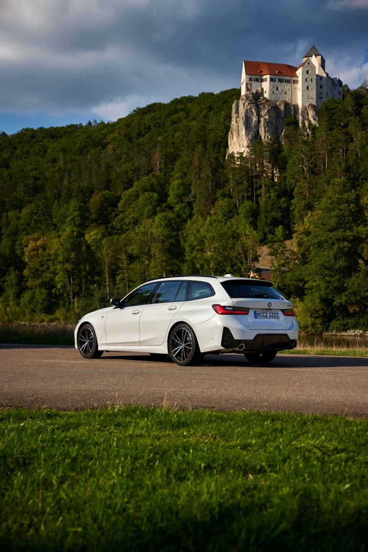 Bmw 3 Series Touring photo 75