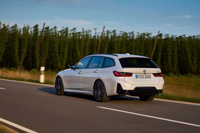 Bmw 3 Series Touring photo 87