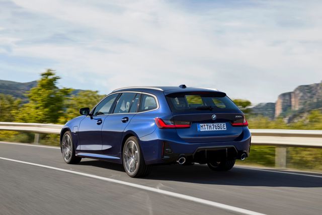 Bmw 3 Series Touring photo 2