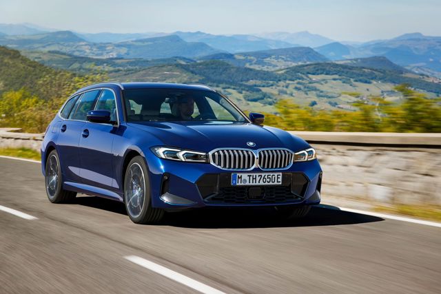 Bmw 3 Series Touring photo 3
