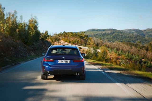 Bmw 3 Series Touring photo 10
