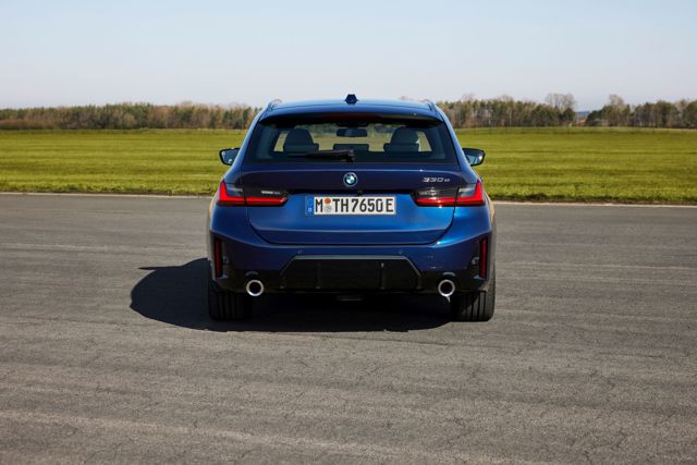 Bmw 3 Series Touring photo 19
