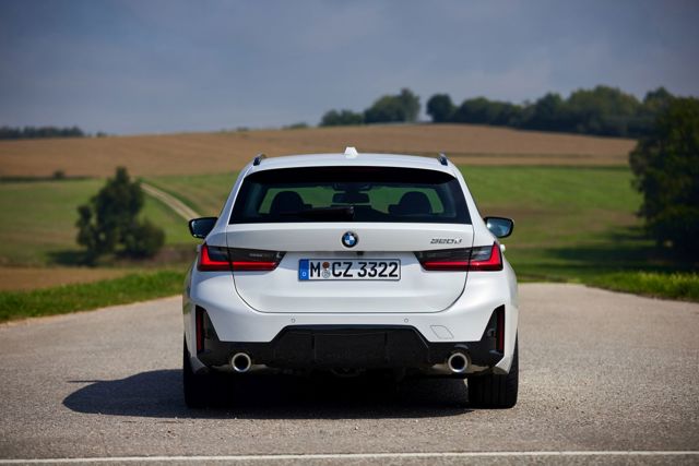 Bmw 3 Series Touring photo 36