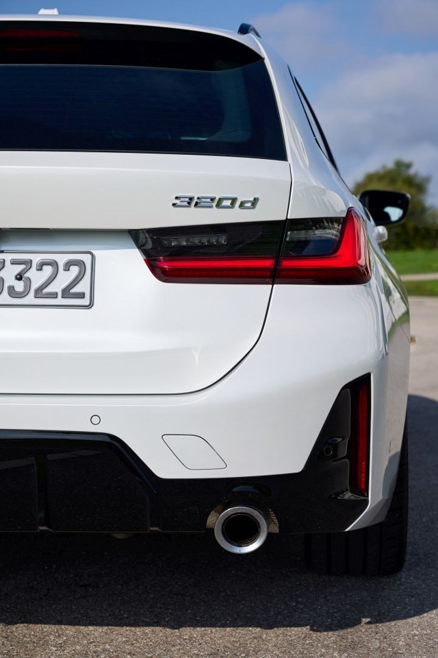 Bmw 3 Series Touring photo 46