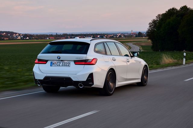 Bmw 3 Series Touring photo 52
