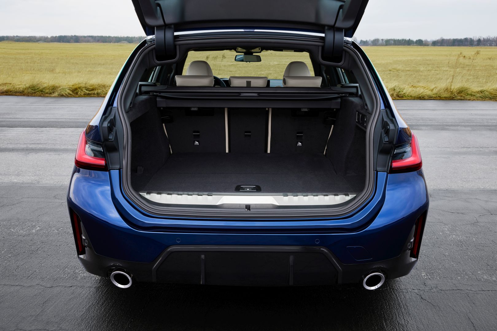 Bmw 3 Series Touring photo 99